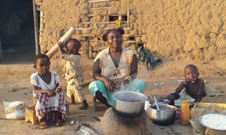 Famílias cristãs inteiras são dizimadas durante ataques de extremistas islâmicos no Congo