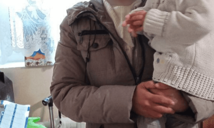 Daliana é mãe de três filhos pequenos, se converteu há cerca de um ano e tem sido presa e agredida pelo marido na Ásia Central