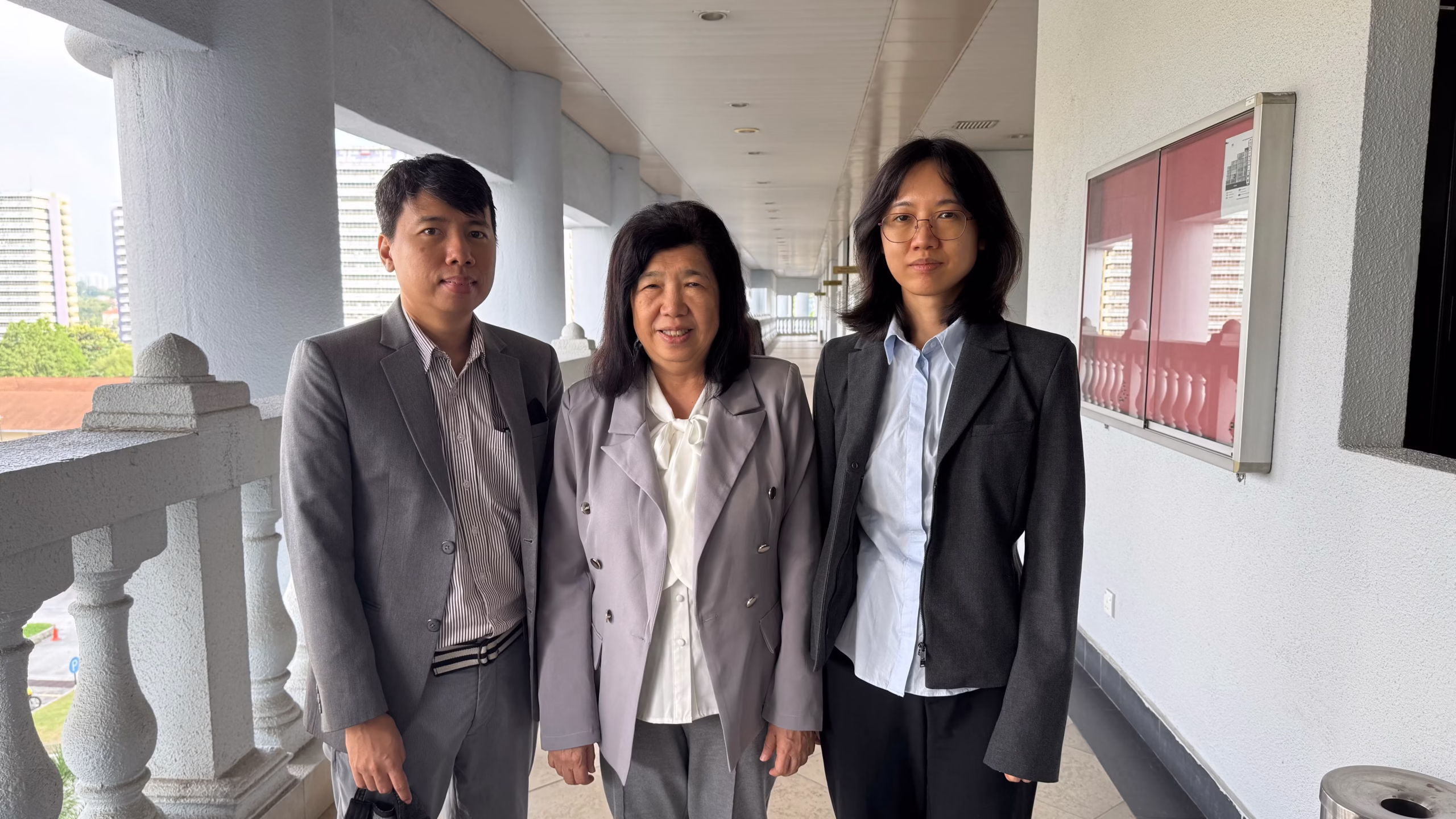 susannah koh  e os filhos na corte na malasia 