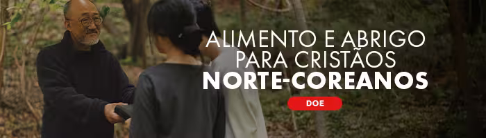 Cristão chines entrega Bíblia para norte-coreanos em floresta